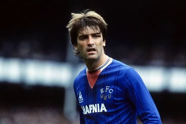 Kevin Ratcliffe xứng danh là cầu thủ hậu vệ Everton hay nhất